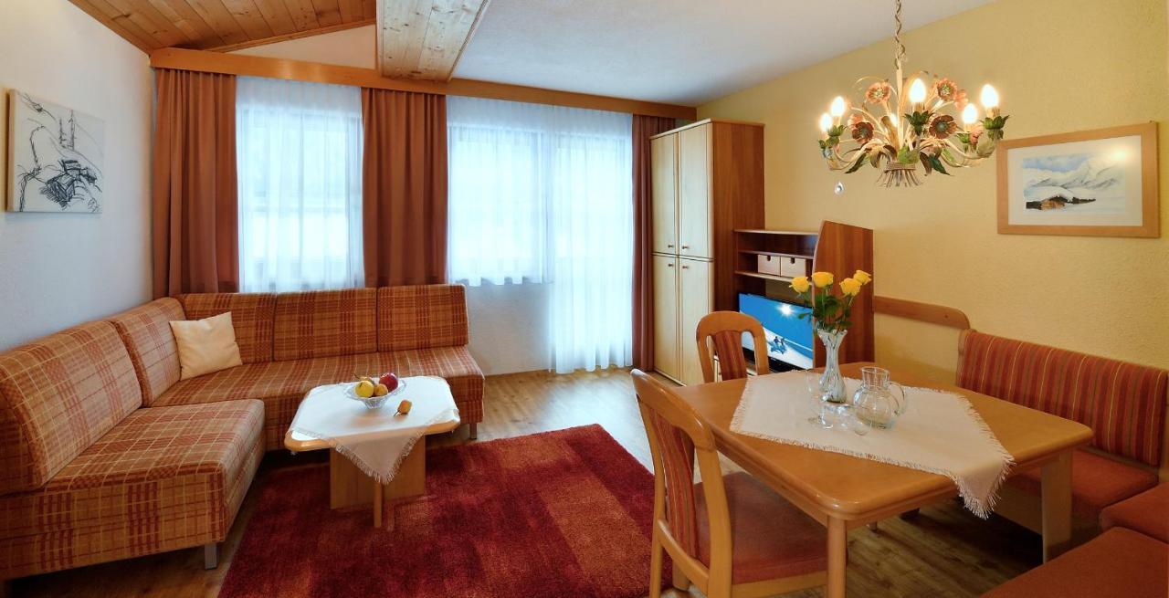 Haus Christaldo Bed & Breakfast St. Anton am Arlberg Eksteriør bilde