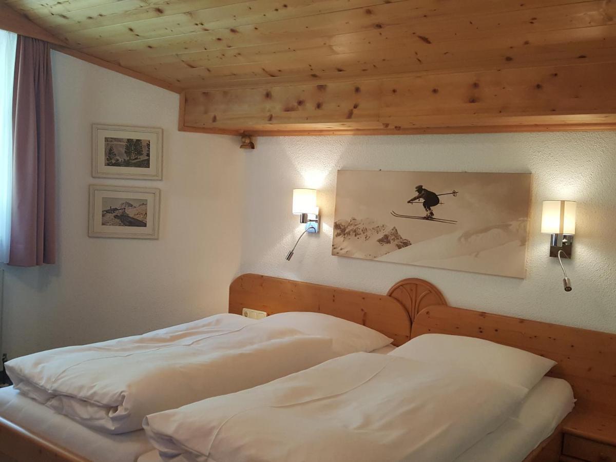 Haus Christaldo Bed & Breakfast St. Anton am Arlberg Eksteriør bilde
