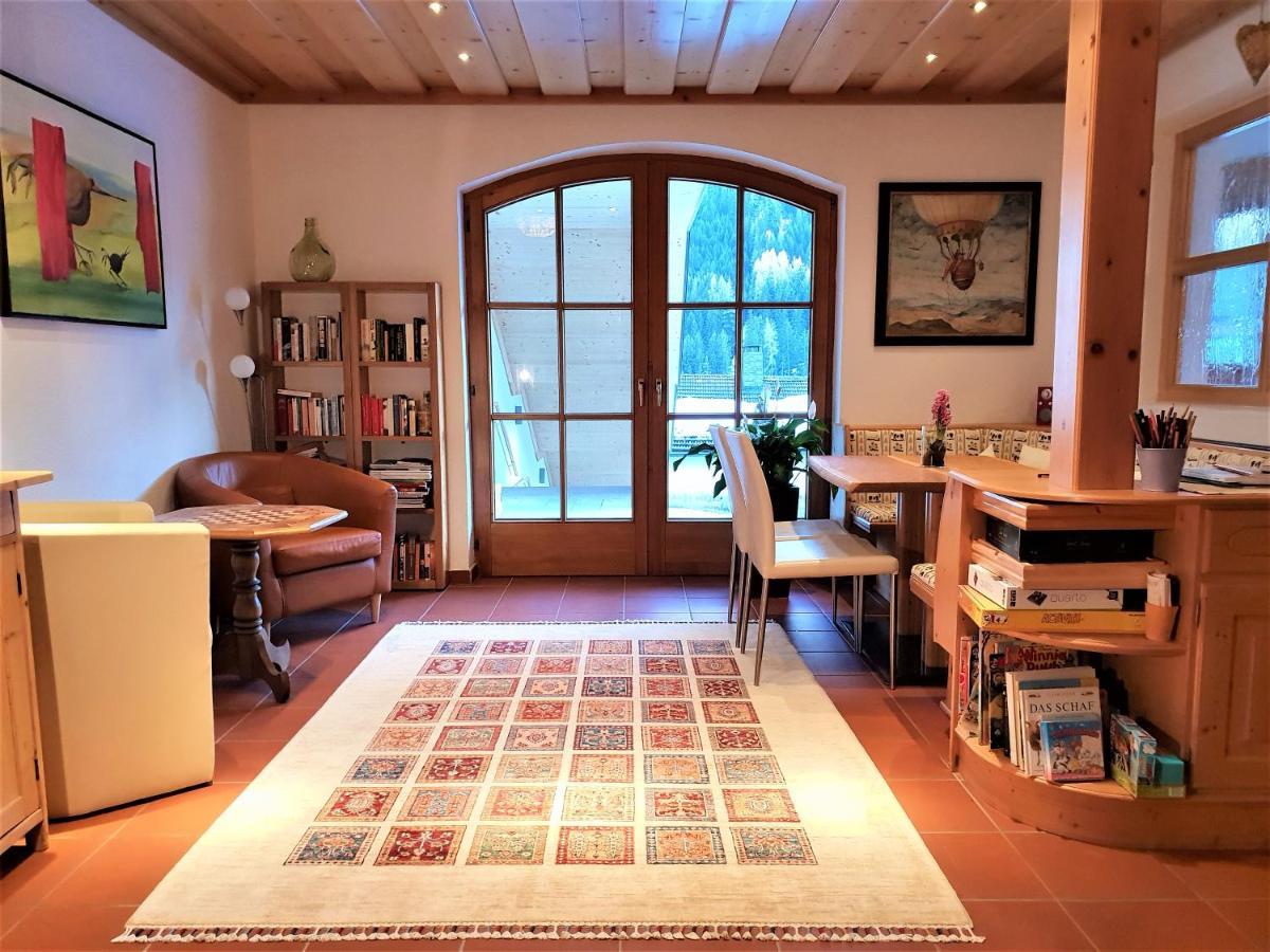 Haus Christaldo Bed & Breakfast St. Anton am Arlberg Eksteriør bilde